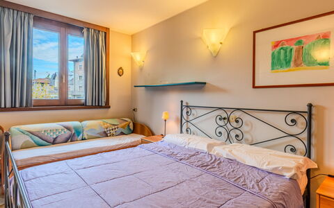 Morandini 261: Design Intérieur, Meubles, Plafond, Lit, Sol, Sol, Pièce, Chambre, Drap De Lit, Éclairage