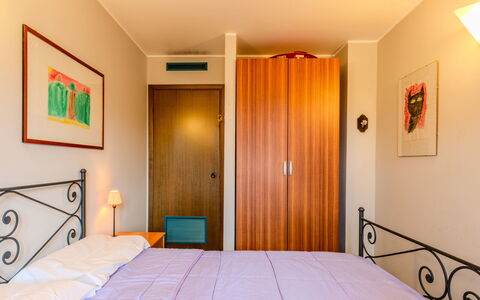 Morandini 261: Lit, Chambre, Design Intérieur, Drap De Lit, Meubles, Literie, Bois, Sol, Sol, Pièce