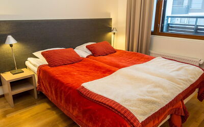 Nordic Chalet 8202