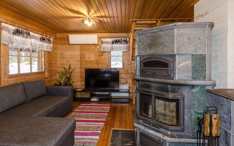 Nurmirinne: Bois, Plafond, Chalet, Cabane En Rondins, Salon, Dur, Tache De Bois, Canapé, Lumber