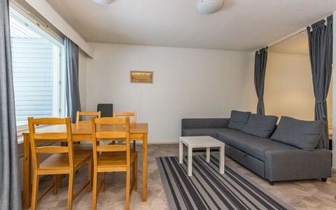 Kotipaljakka A3: Sol, Meubles, Sol, Design Intérieur, Bois, Plafond, Parquet, Pièce, Éclairage, Table