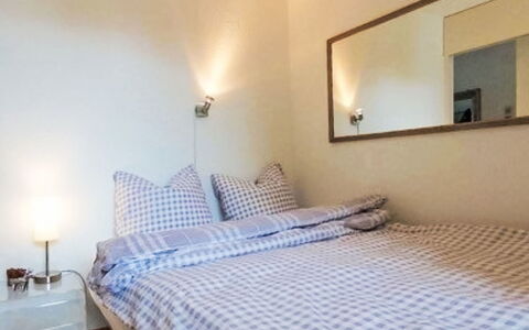 Center Communal 1D: Lit, Chambre, Meubles, Drap De Lit, Literie, Design Intérieur, Linge, Cadre De Lit, Pièce, Sol
