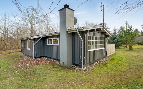 Leandra - 11Km from the Sea: Chalet, Arrière-Cour, Cour, Batiments Jardin, Cabanon, Siding, Mobilier De Jardin, Cabane En Rondins, Structure En Plein Air, Cabane