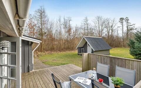 Leandra - 11Km from the Sea: Chalet, Arrière-Cour, Cour, Batiments Jardin, Cabanon, Siding, Mobilier De Jardin, Cabane En Rondins, Structure En Plein Air, Cabane