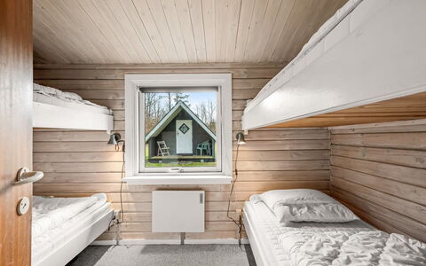 Leandra - 11Km from the Sea: Bois, Domicile, Cabane En Rondins, Chambre, Dur, Tache De Bois, Siding, Planche, Conception, Lit