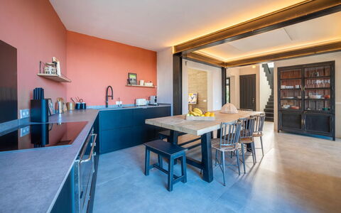 Can Popi: Meubles, Design Intérieur, Sol, Bois, Comptoir, Plafond, Cuisine, Sol, Éclairage, Table
