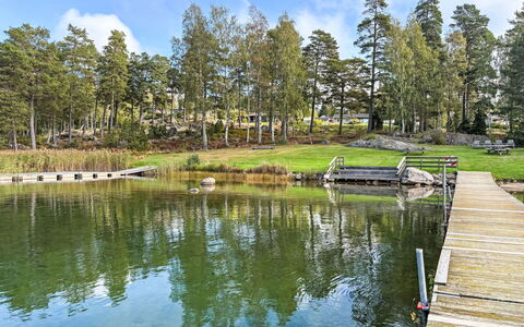Västanvik: L'Eau, Banque, Cours D'Eau, Quai, Lac, Réflexion, Étang, Canal, Réservoir