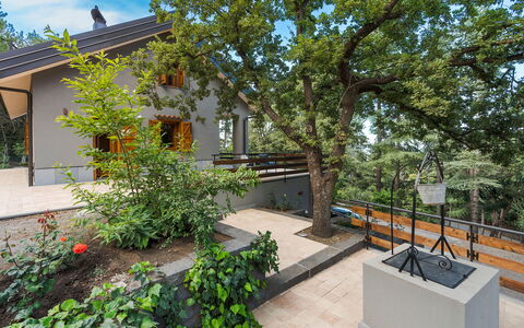 Casa Gibel: Bois, Domicile, Chalet, Jardin, Ombre, Biens, Escaliers, Conception, Cour, Dur