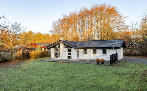 Gildo - 30Km from the Sea: Bâtiment, Toit, Maison, Domicile, Chalet, Zone Résidentielle, Paysage, Zone Rurale, Lot Terre, Porte