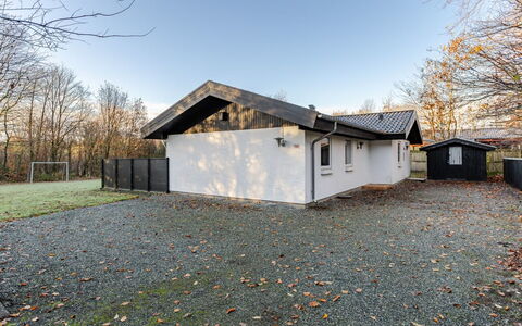 Gildo - 30Km from the Sea: Toit, Maison, Architecture, Domicile, Chalet, L'Hiver, Gelé, Pente, Siding, Neige