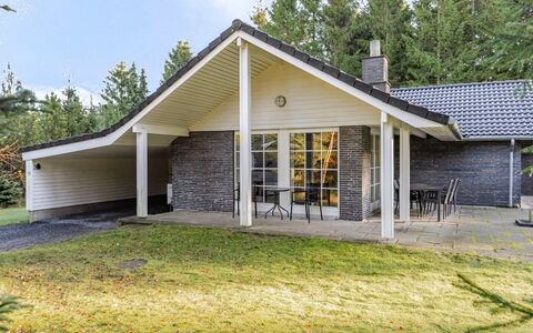 Ørger - 30Km from the Sea: Toit, Maison, Domicile, Chalet, Porte, Siding, Plate-Forme, Porche, Planche, Dur