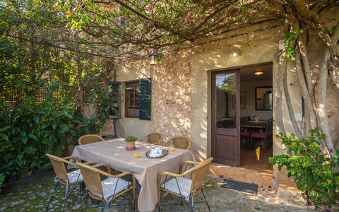 Ca Na Canta: Meubles, Porte, Table, Chaise, Mobilier De Jardin, Table Cuisine Et Salle A Manger, Tableau De Plein Air, Jardin, Ombre