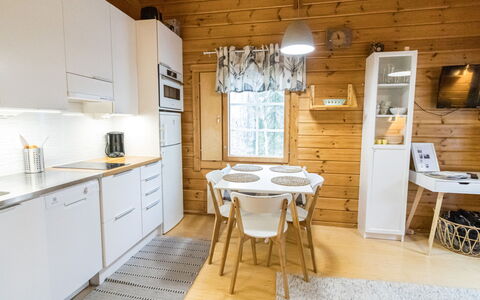 Ylläs-Suppa: Bois, Sol, Design Intérieur, Sol, Cuisine, Principaux Appliance, Parquet, Appareil De Cuisine, Pièce, Plafond