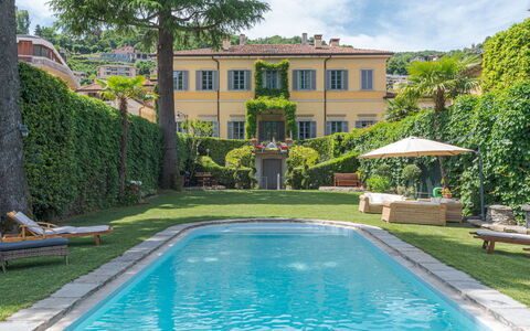 Gallietta: Piscine, Biens, Jardin, Recours, Hacienda, Aménagement Paysager, Cour, Villa, Haie, Manoir