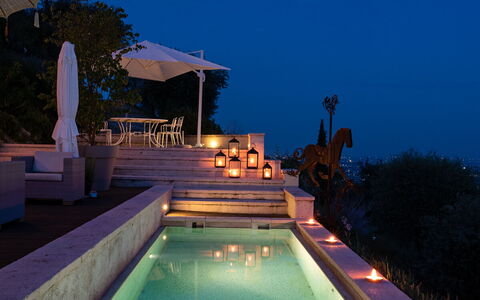 Asolina Villa: Bleu, Piscine, Recours, Composite, Eco Hôtel, Pot De Fleur, Mobilier De Jardin, Villa, Balcon, Ombre