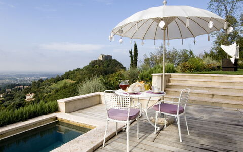 Asolina Villa: Meubles, Parapluie, Mobilier De Jardin, Chaise, Table, Tableau De Plein Air, Ombre, Patio, Jardin, Table Cuisine Et Salle A Manger