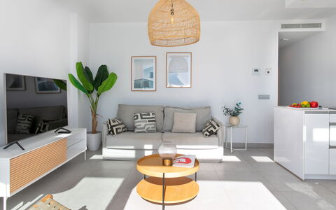 Nerja View Free Sauna and Spa: Meubles, Design Intérieur, Sol, Sol, Bois, Chaise, Table, Salon, Plafond, Canapé