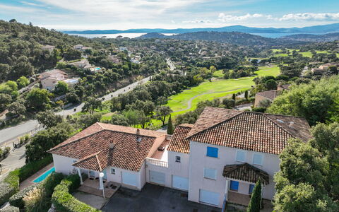 Le Green: Domicile, Chalet, Biens, Aménagement Paysager, Mélèze, Ferme, Balcon, Village De Montagne