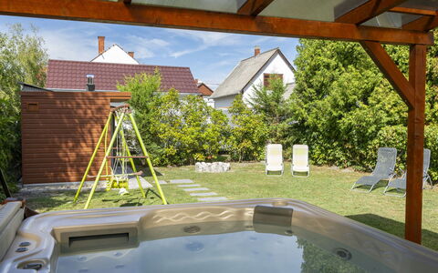 Wild Grape: Siding, Jardin, Chalet, Mobilier De Jardin, Ombre, Cour, Batiments Jardin, Arrière-Cour, Aménagement Paysager, Dur