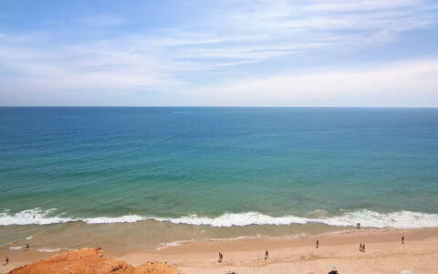 Jade-Sunny Way: Bleu, Plage, L'Eau, Ressources En Eau, Plan D'Eau, Jour, Horizon, Environnement Naturel, Côte, Mer
