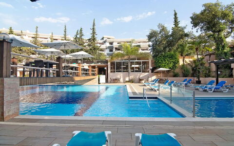 Lima - Sunny Way: Piscine, Recours, Mobilier De Jardin, Appartement, Balancelle, Ombre, Parapluie, Condominium, Hôtel, Eco Hôtel