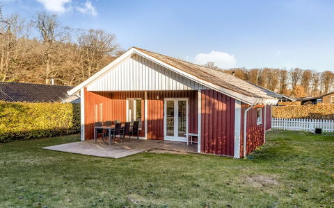 Pavo - 200M from the Sea: Chalet, Arrière-Cour, Cour, Batiments Jardin, Cabanon, Siding, Mobilier De Jardin, Cabane En Rondins, Structure En Plein Air, Cabane