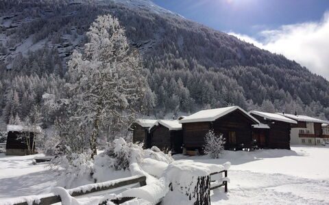 Sunstar: Neige, Montagnes Relief, L'Hiver, Bois, Montagne, Maison, Chalet, Paysage, Chaîne De Montagnes, Montagnes