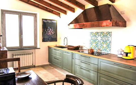 Caduceo: Cuisine, Design Intérieur, Meubles, Comptoir, Cabinetry, Sol, Bois, Appareil De Cuisine, Sol, Luminaire
