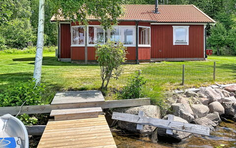 Hults-Kulla: Arbre, Maison, Chalet, Domicile, Banque, Zone Rurale, Lot Terre, Lac, Rive