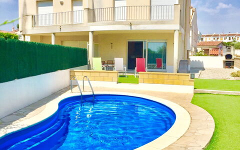 Mar: Propriété, Piscine, Maison, Bâtiment, Immobilier, Domicile, Villa, Loisir, Centre De Loisirs, Biens