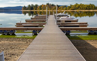 Lakeside Village 39