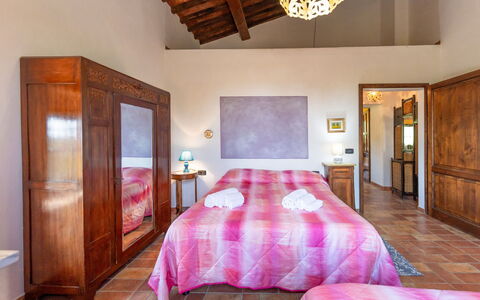 Campiglia Marittima 649: Meubles, Design Intérieur, Sol, Sol, Bois, Plafond, Lit, Chambre, Pièce, Éclairage