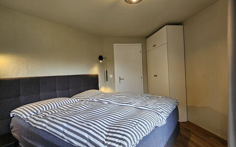 Achat 4: Lit, Design Intérieur, Chambre, Meubles, Literie, Drap De Lit, Mur, Sol, Sol, Pièce