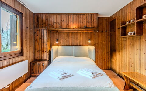 Casa Brenta: Bois, Chambre, Design Intérieur, Lit, Sol, Sol, Plafond, Drap De Lit, Literie, Pièce