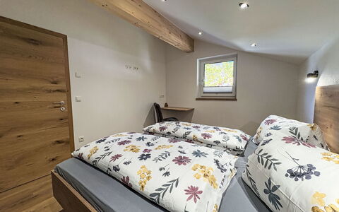 Leitner: Design Intérieur, Sol, Plafond, Sol, Chambre, Pièce, Lit, Cadre De Lit, Appartement, Dur