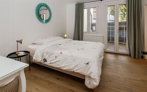 Résidence Terrazza 1: Meubles, Design Intérieur, Lit, Sol, Chambre, Sol, Mur, Bois, Plafond, Parquet