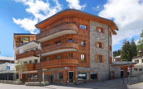 Résidence Terrazza 1: Fenêtre, Architecture, Ville, Appartement, Gelé, L'Hiver, Neige, Balcon