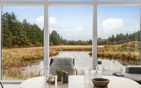 Nico - 1.4Km from the Sea: Bois, Meubles, Appartement, Pièce, Plafond, Tache De Bois, Chaise, Dur, Vernis, Lumber