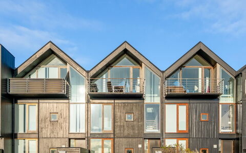 Saxi - 650M from the Sea: Chalet, Arrière-Cour, Cour, Batiments Jardin, Cabanon, Siding, Mobilier De Jardin, Cabane En Rondins, Structure En Plein Air, Cabane