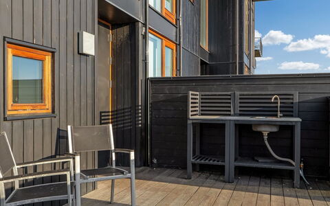 Saxi - 650M from the Sea: Chalet, Arrière-Cour, Cour, Batiments Jardin, Cabanon, Siding, Mobilier De Jardin, Cabane En Rondins, Structure En Plein Air, Cabane