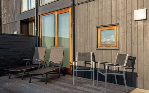 Saxi - 650M from the Sea: Chalet, Arrière-Cour, Cour, Batiments Jardin, Cabanon, Siding, Mobilier De Jardin, Cabane En Rondins, Structure En Plein Air, Cabane