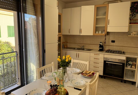 Al Civico 80: Meubles, Sol, Bois, Design Intérieur, Appareil De Cuisine, Cuisine, Sol, Principaux Appliance, Table Cuisine Et Salle A Manger, Comptoir