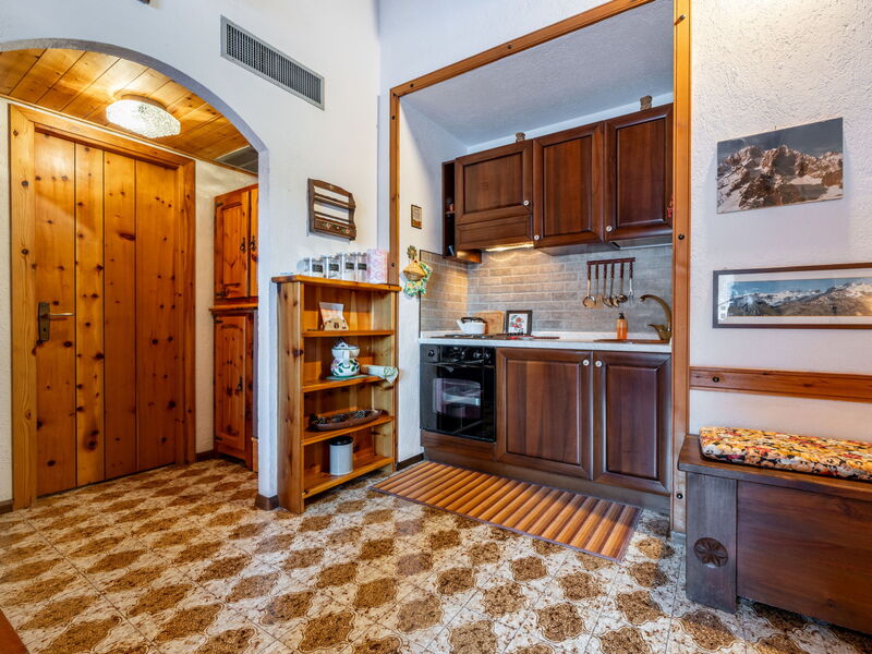 Gag Derby Apartment