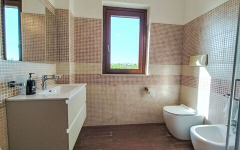 Scrusciu Do Vientu: Sol, Mur, Luminaire Plomberie, Salle De Bains, Sol, Toilette, Design Intérieur, Siège De Toilette, Plomberie, Tuile