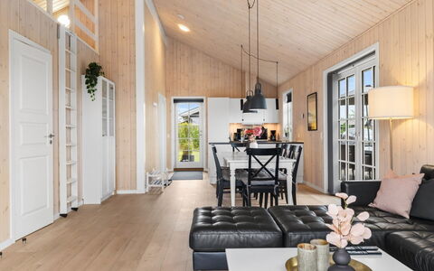 Rixa - 350M from the Sea: Bois, Parquet, Sol, Domicile, Revêtement De Sol Stratifié, Plafond, Dur, Salon, Planche, Tache De Bois