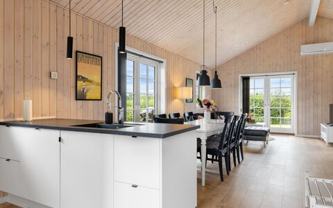 Rixa - 350M from the Sea: Bois, Sol, Comptoir, Cuisine, Meubles, Sol, Design Intérieur, Domicile, Parquet, Plafond