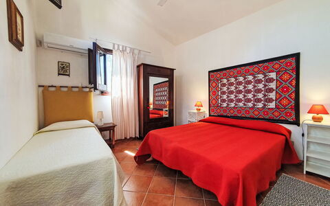 Grande Baglio Anastè: Meubles, Design Intérieur, Sol, Sol, Chambre, Lit, Pièce, Plafond, Drap De Lit, Domicile