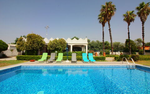 Villa Floridia: Piscine, Recours, Loisir, Ombre, Jardin, Aménagement Paysager, Eco Hôtel, Hacienda, Mobilier De Jardin