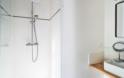 Les Oyats: Bleu, Plan D'Eau, Bois, Meubles, Mer, Mobilier De Jardin, Cotiers Et Relief Océaniques, Côte, Océan, Ombre