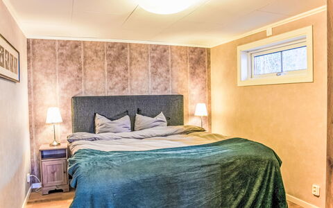 Liane 3: Chambre, Bois, Design Intérieur, Lit, Meubles, Drap De Lit, Sol, Literie, Sol, Pièce